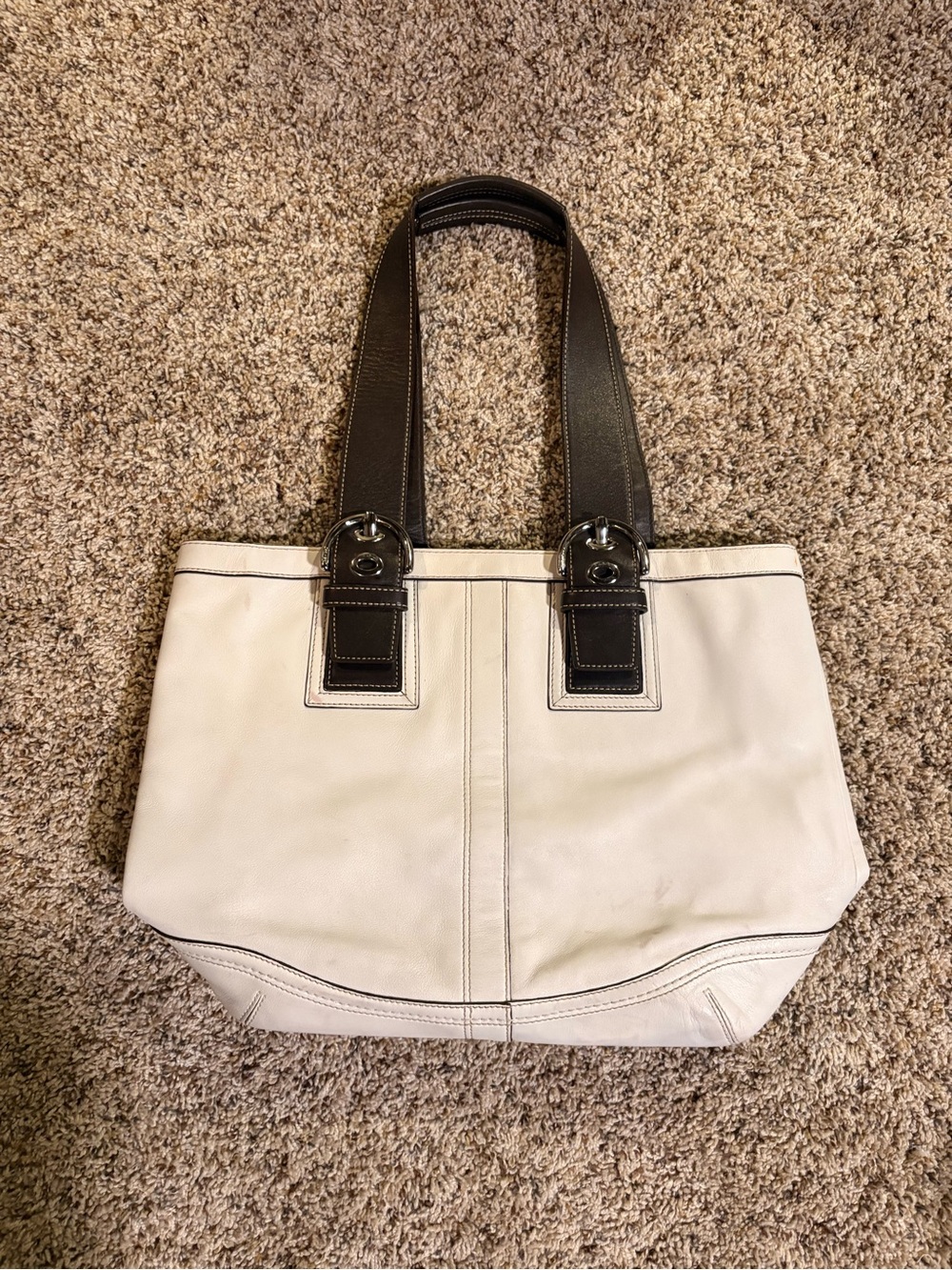 Vintage Coach Soho leather tote ivory/white and chocolate brown colorway